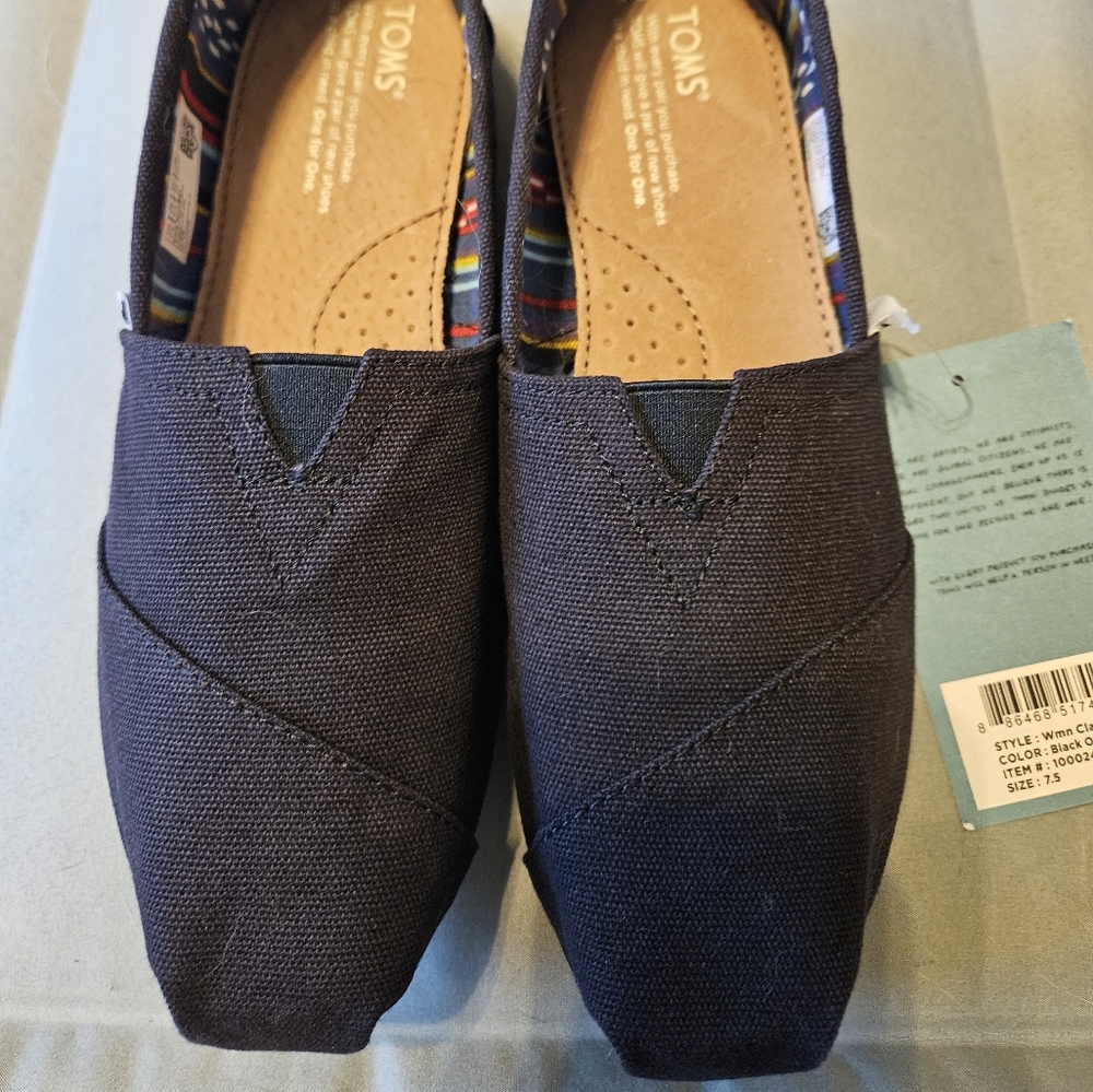 Toms Shoes